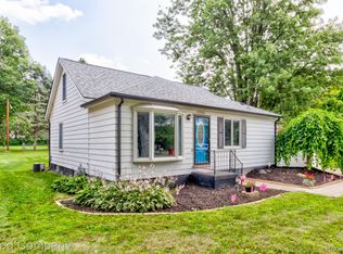 45440 Deneweth Rd, Macomb, MI 48042