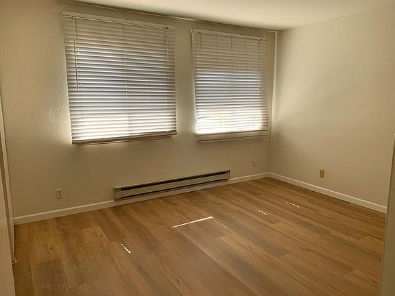 3rd image of 320 Curtner Ave APT C