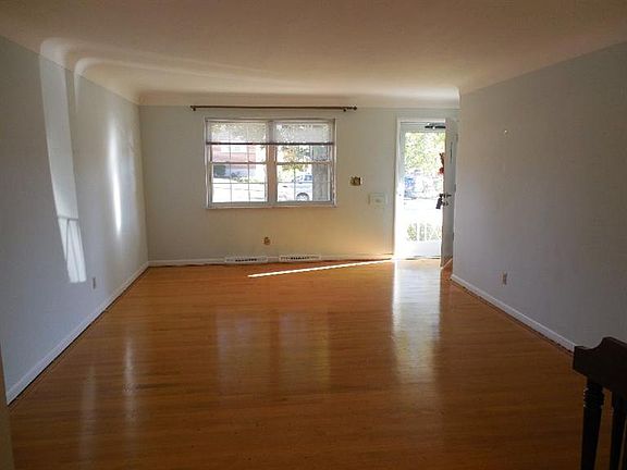 2nd image of 5434 Alomar Dr