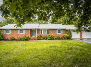 4700 Overlea Dr, Midlothian, VA 23112