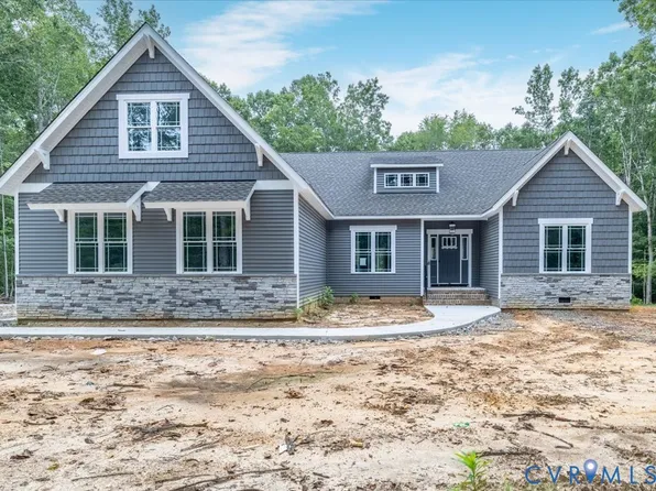 1535 Palmore Rd, Powhatan, VA 23139