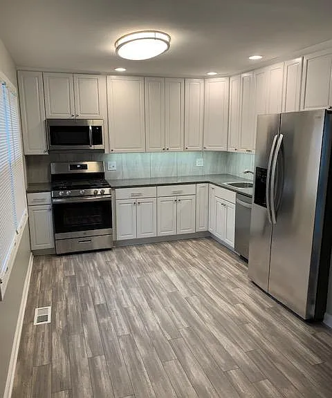 222 Davis Ln — Photo 3