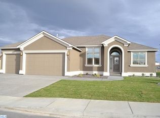 2195 Copperleaf St, Richland, WA 99354