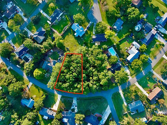 3rd image of 211 Long John Silver Dr