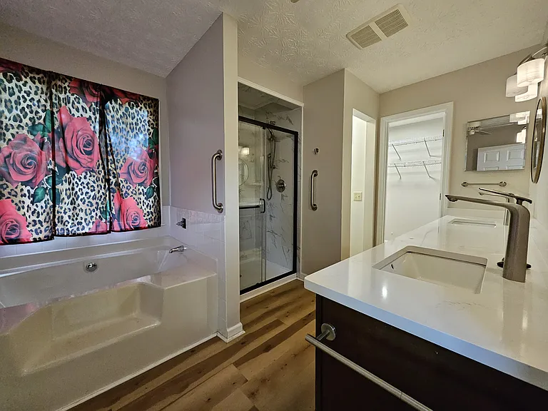 565 Clearwater Pl — Photo 7