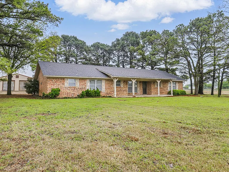 4920 County Road 803 — Photo 2