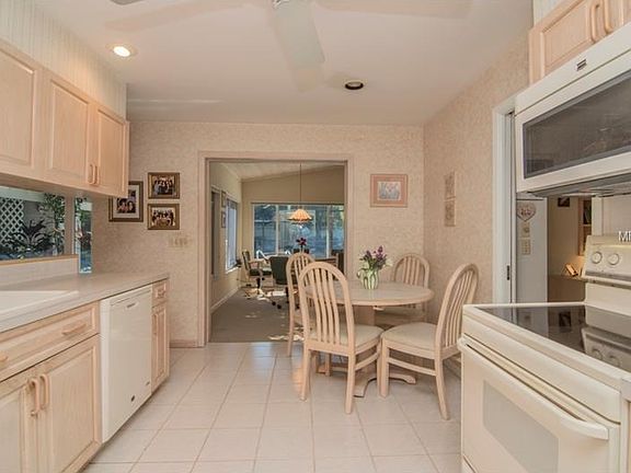 5th image of 11628 Carrollwood Dr