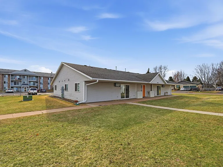 6382 Birch St — Photo 23