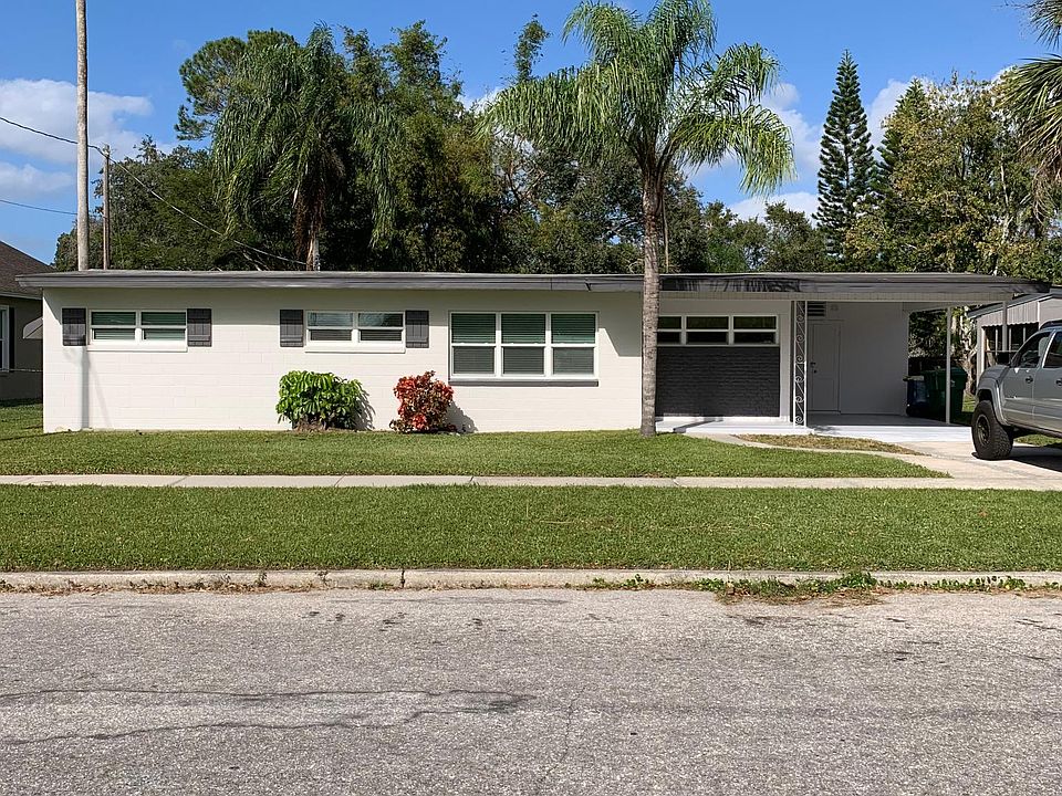 1st image of 319 Apopka St