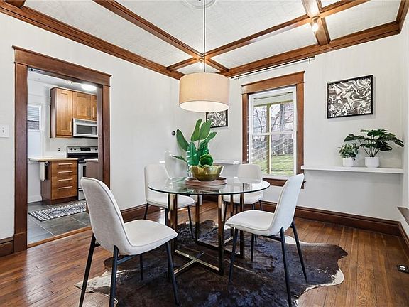 5th image of 4119 Holmes St