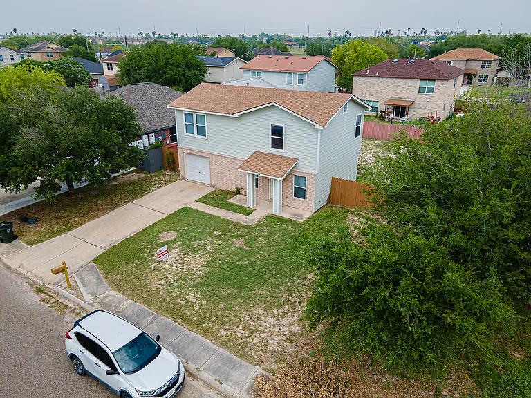2104 Magnolia St — Photo 11