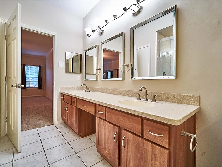 2816 Holly Hall St — Photo 11