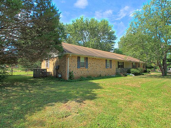 2nd image of 385 Highfield Dr