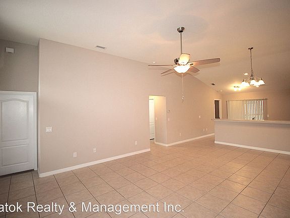4th image of 44 Bren Mar Ln #A