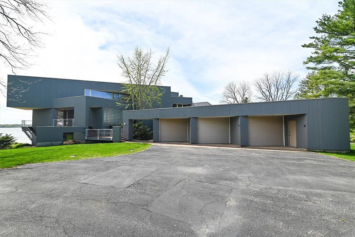 Building Photo - 4729 County Road M