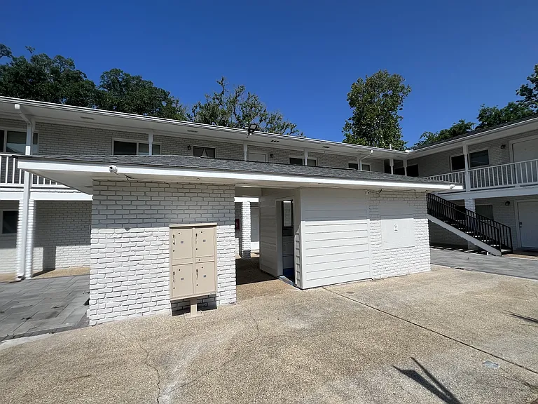 139 McDonnell Ave #22 — Photo 16