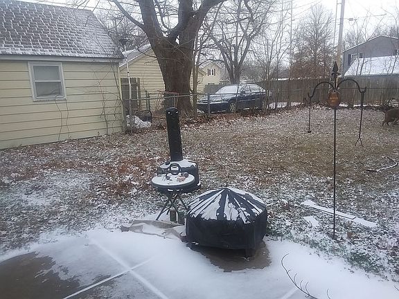 4th image of 714 W 2nd St