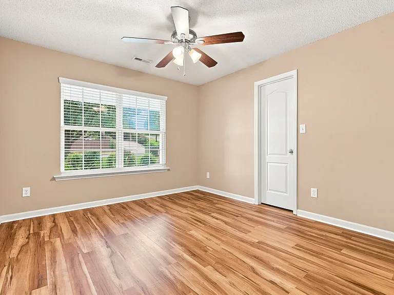 161 Alderwood Dr — Photo 12