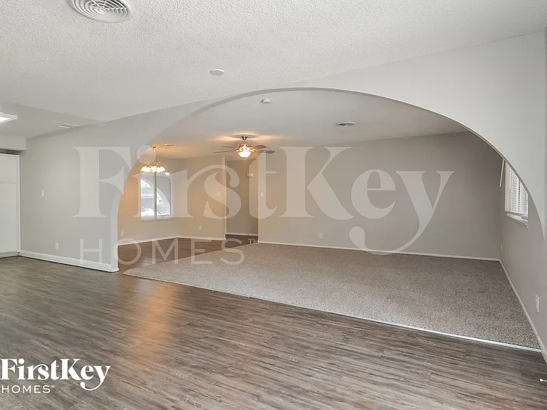 4071 Oakhill Ave — Photo 6