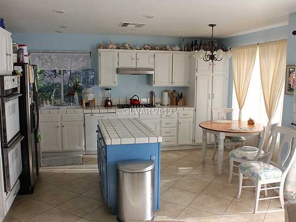 5th image of 2340 Queen Bee Ct