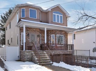 10 Serrell Ave, Staten Island, NY 10312