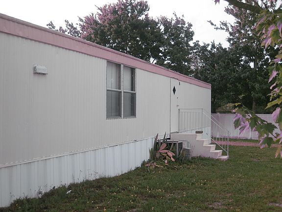 2nd image of 509 S Greenway Dr