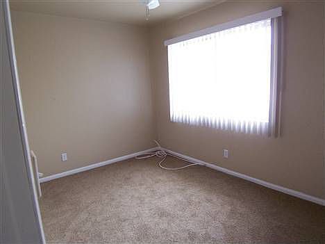 4th image of 322 1/2 W 14th St