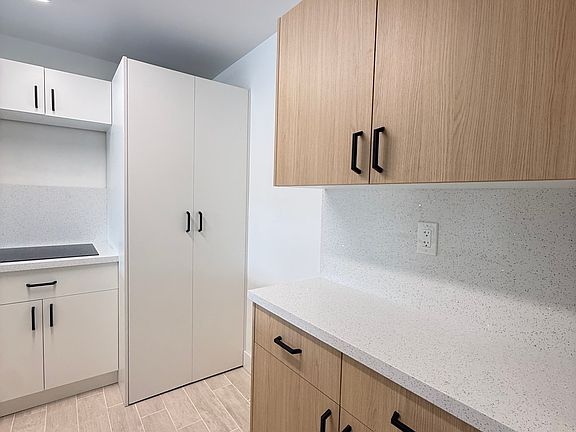 4th image of 10431 N Kendall Dr APT D104