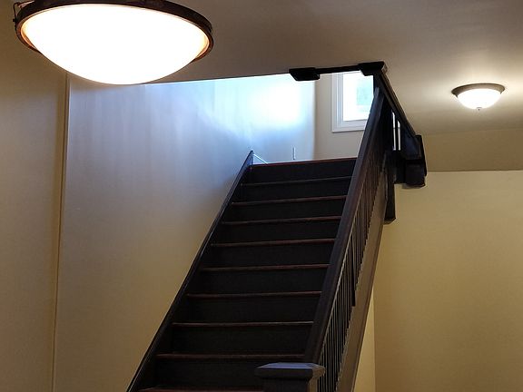 Entrance for upper unit