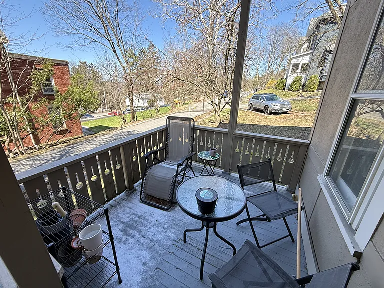 504 E Buffalo St #2 — Photo 6