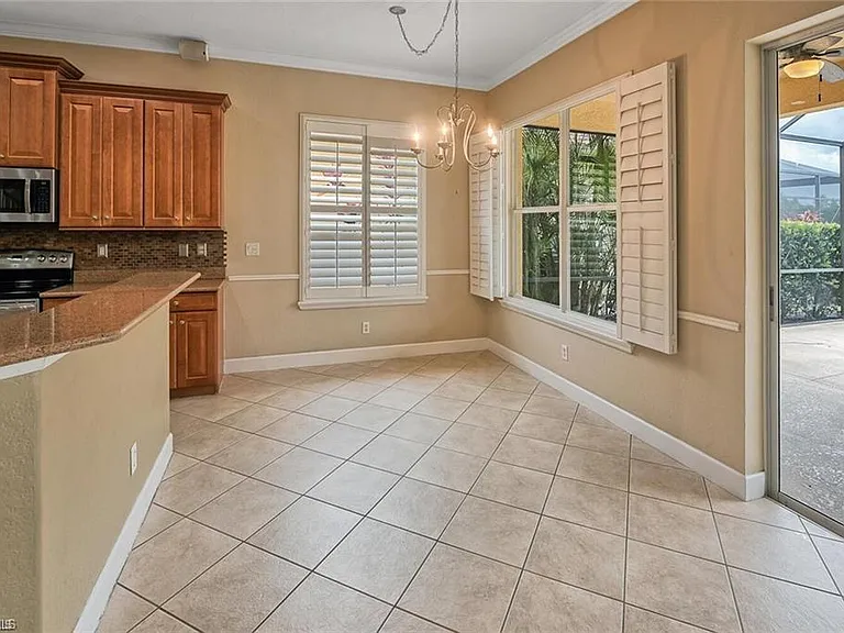 20437 Ardore Ln — Photo 10