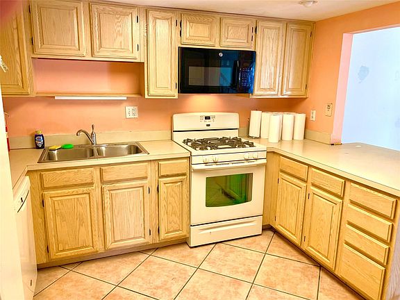 2nd image of 9271 SW 136th St Circle #9271