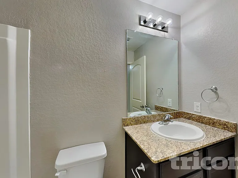 2942 Emery Fls — Photo 14