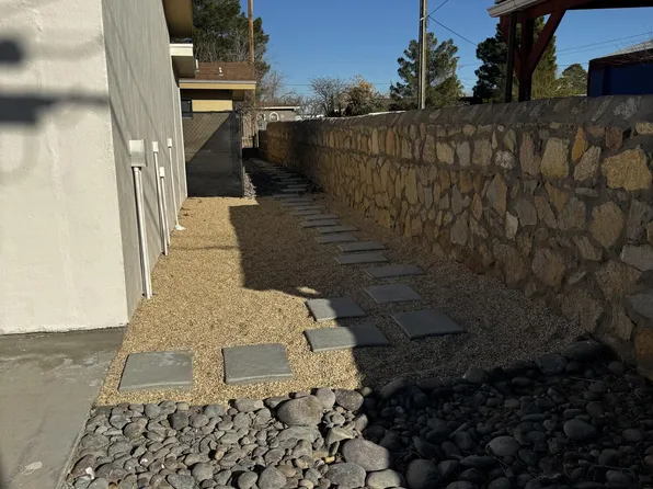 10277 N Loop Dr #C, El Paso, TX 79927