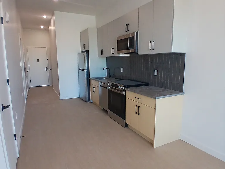 76 Webster St #VAR1A — Photo 10