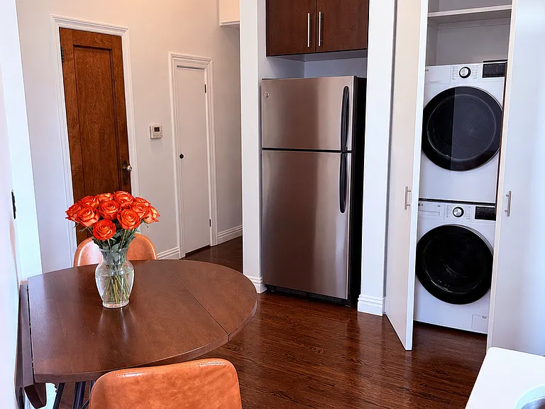 277 York St #102 — Photo 3