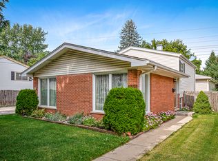 858 North Ave, Des Plaines, IL