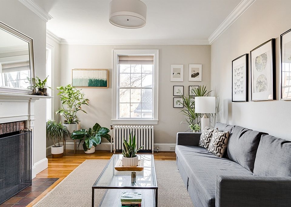 1st image of 16 Chauncy St APT 35