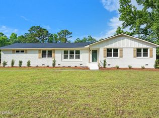 7 Surf Dr, Beaufort, SC 29907