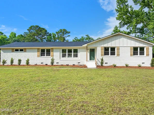 7 Surf Dr, Beaufort, SC 29907