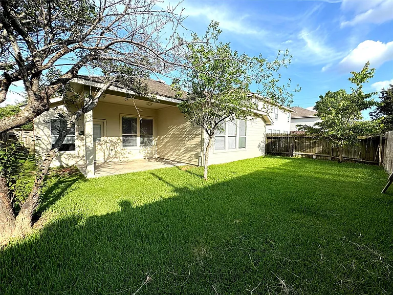 3011 Sunchase Ct — Photo 18