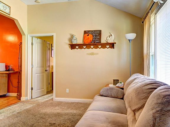 4th image of 9413 Dalton Dr