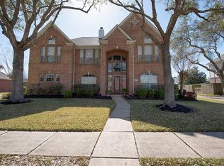 903 Eagle Lakes Dr, Friendswood, TX 77546