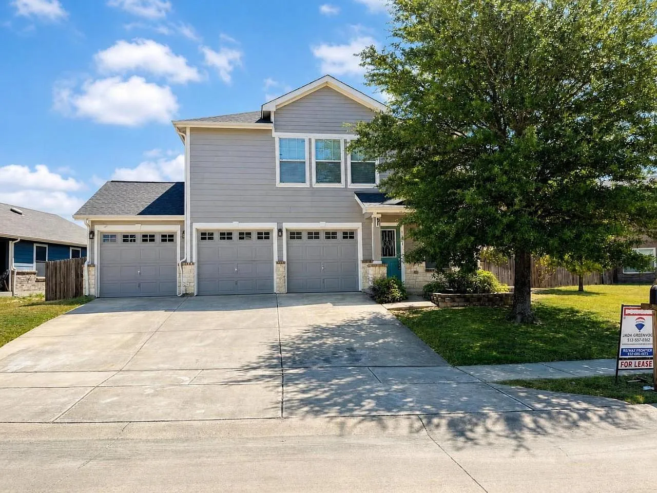 1621 Village Park Trl — Photo 2