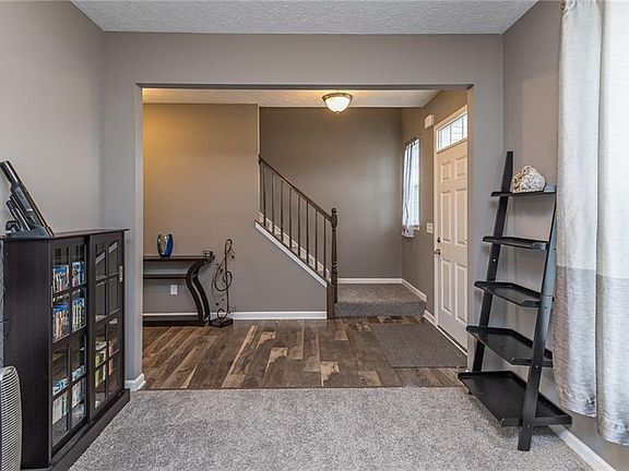 3rd image of 9099 Shady Elm Ln