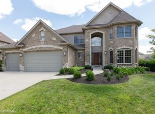 5312 Cedar Dr, Naperville, IL 60564