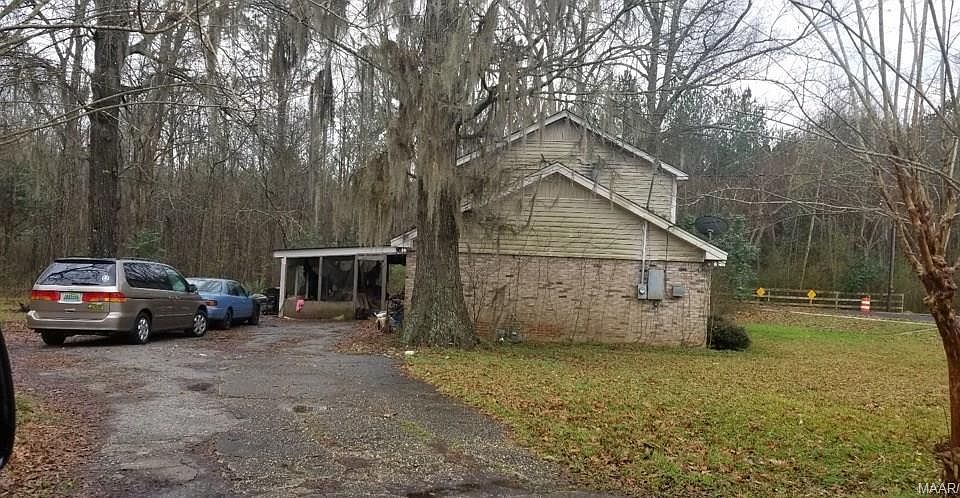 2nd image of 800 Spring Valley Rd