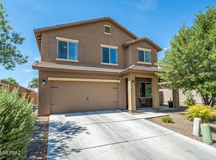 8259 W Razorbill Dr, Tucson, AZ 85757