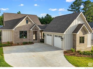 860 Geranium Dr, Fairhope, AL 36532