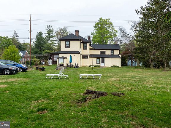5th image of 124 Washington Rd #2